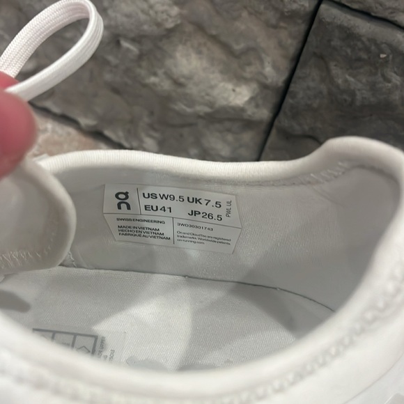 On Cloud Speedboard Women’s Shoes - Picture 2 of 2